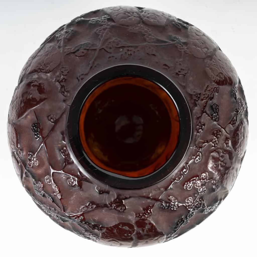 René Lalique – Vase » Perruches  » Teinté Ambre 6