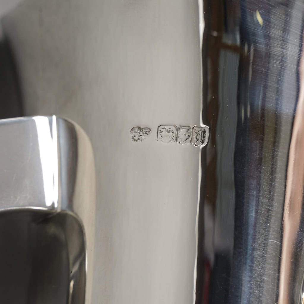 Orfèvre G & S. Ltd – VASE MODERNiSTE EN ARGENT MASSIF LONDRES 1916 9