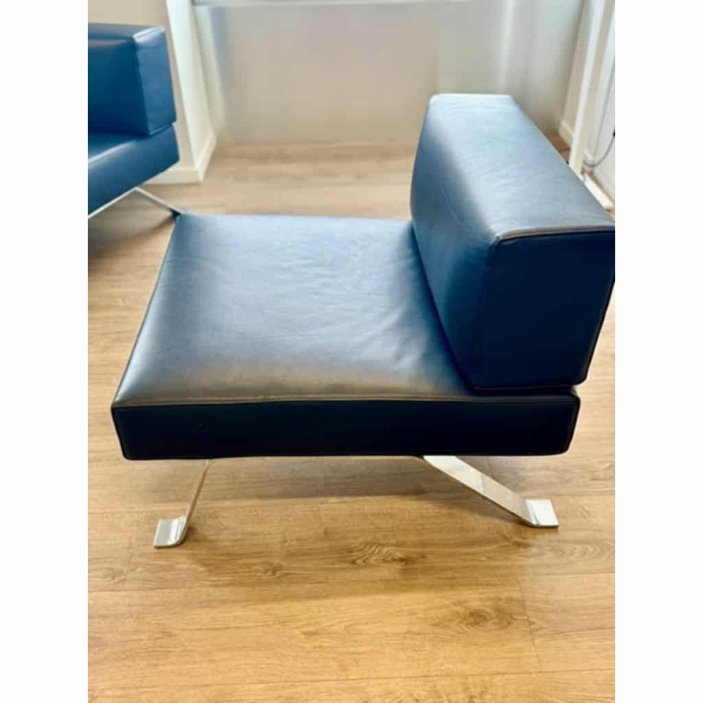 Charlotte Perriand pour Cassina: paire de Fauteuil 7
