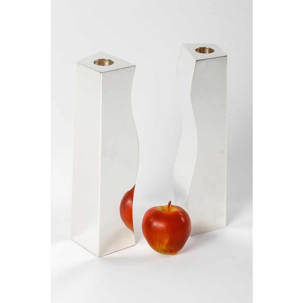 D. GARRIDO – Pair of solid silver candlesticks, constructivism, 8th century XNUMX
