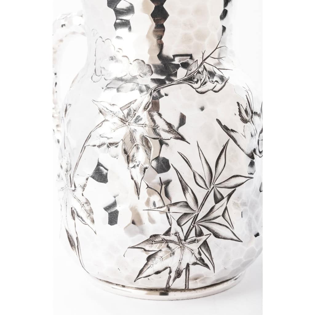 Goldsmith JE CALDWELL – Hammered solid silver pitcher 12th century XNUMX