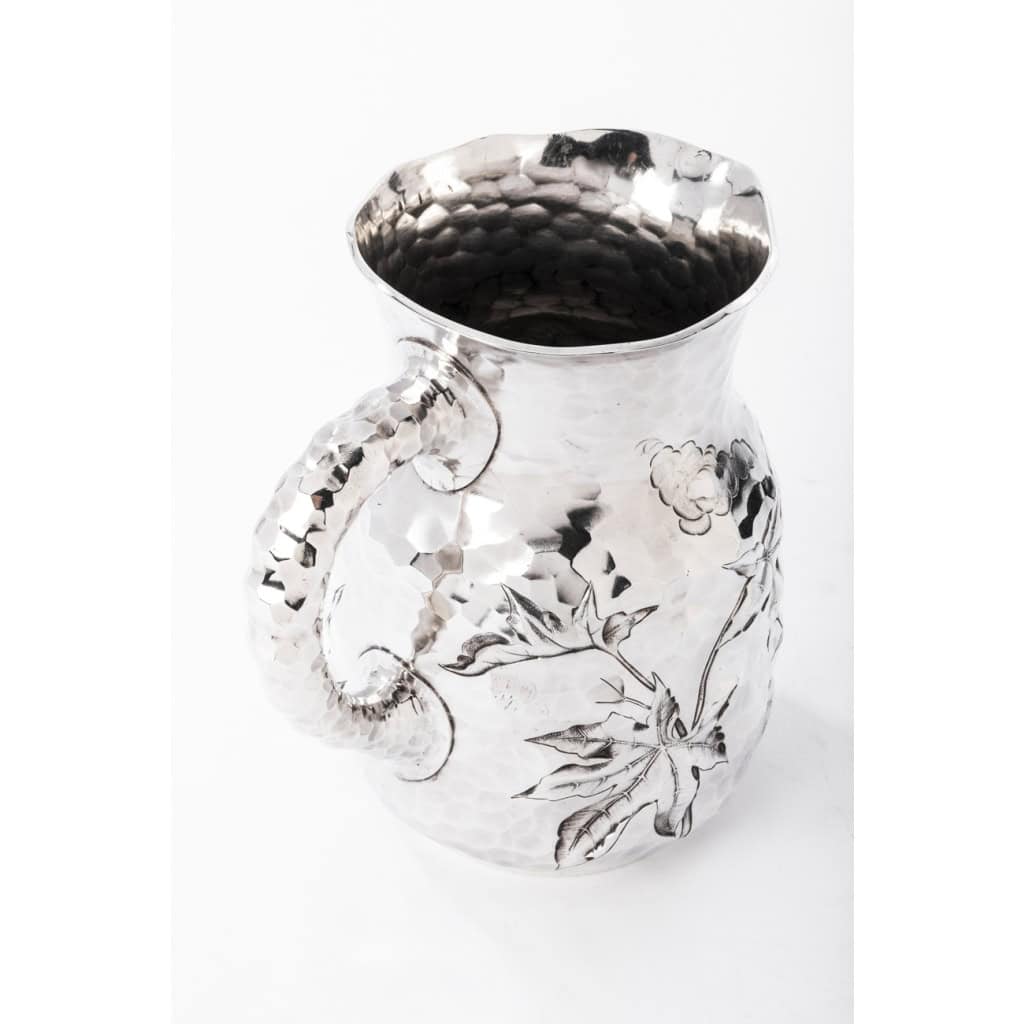 Goldsmith JE CALDWELL – Hammered solid silver pitcher 19th century XNUMX