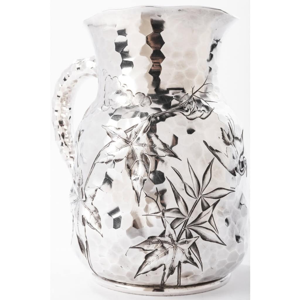 Goldsmith JE CALDWELL – Hammered solid silver pitcher 11th century XNUMX