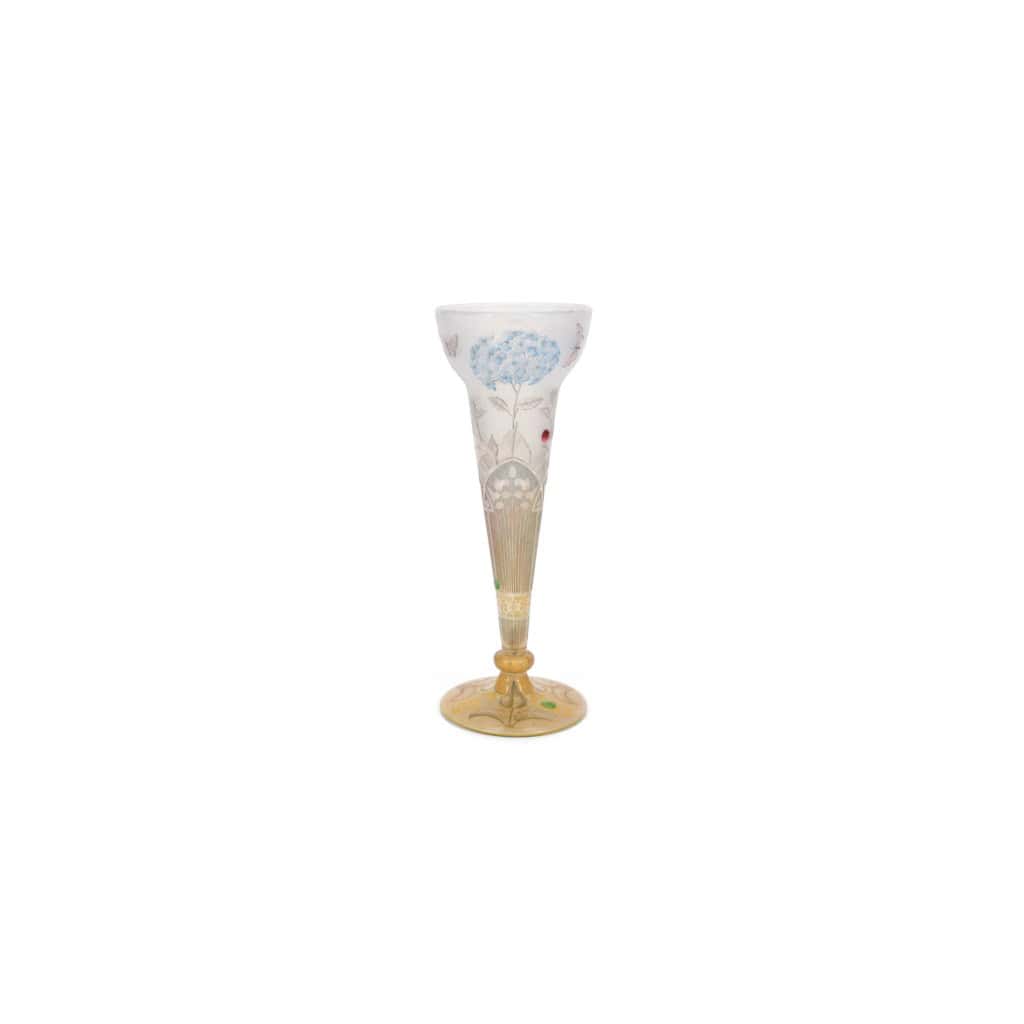 Daum VASE HYDRANGEAS AND BUTTERFLIES 3