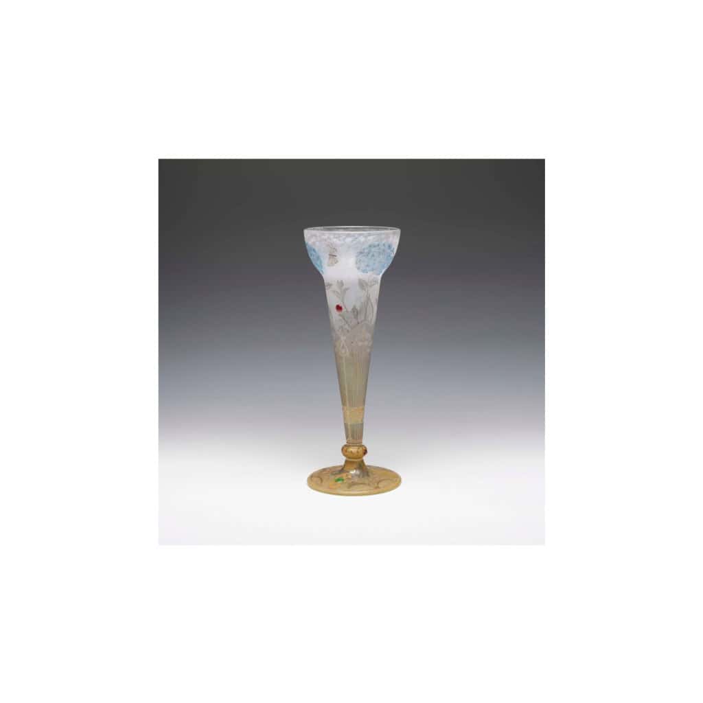 Daum VASE HYDRANGEAS AND BUTTERFLIES 6