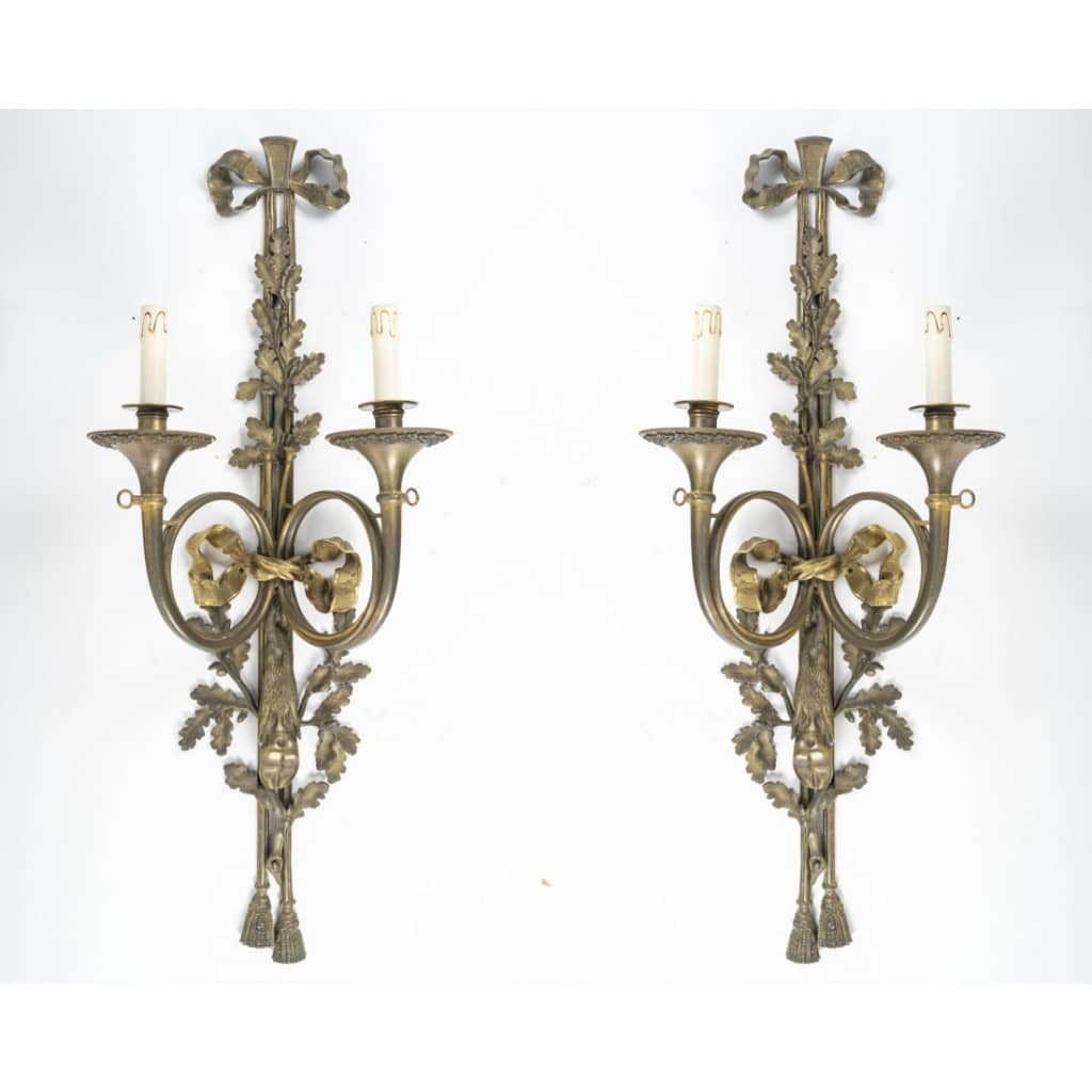 Paire d’appliques de style Louis XVI. 3