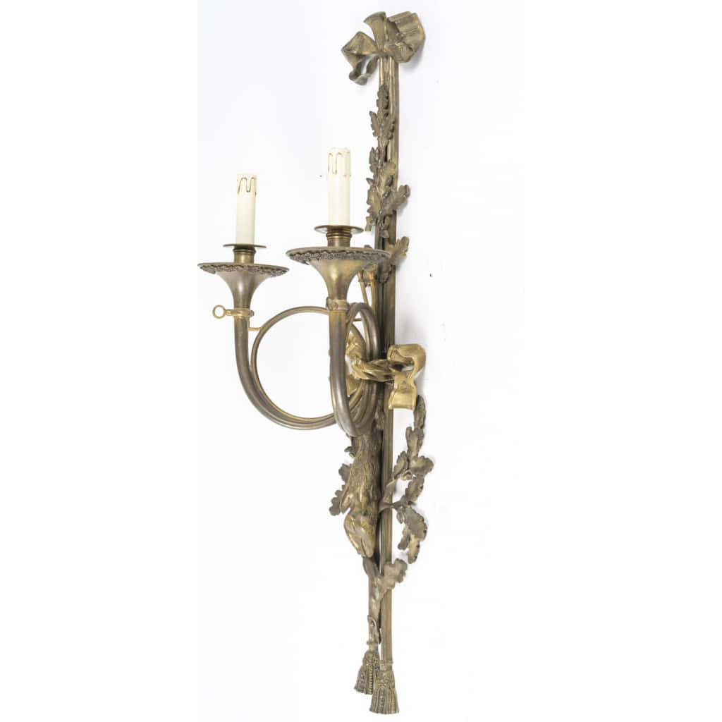 Paire d’appliques de style Louis XVI. 7
