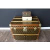 Miniature de malle Louis Vuitton, presse-papier Louis Vuitton, malle Vuitton Miss France 18