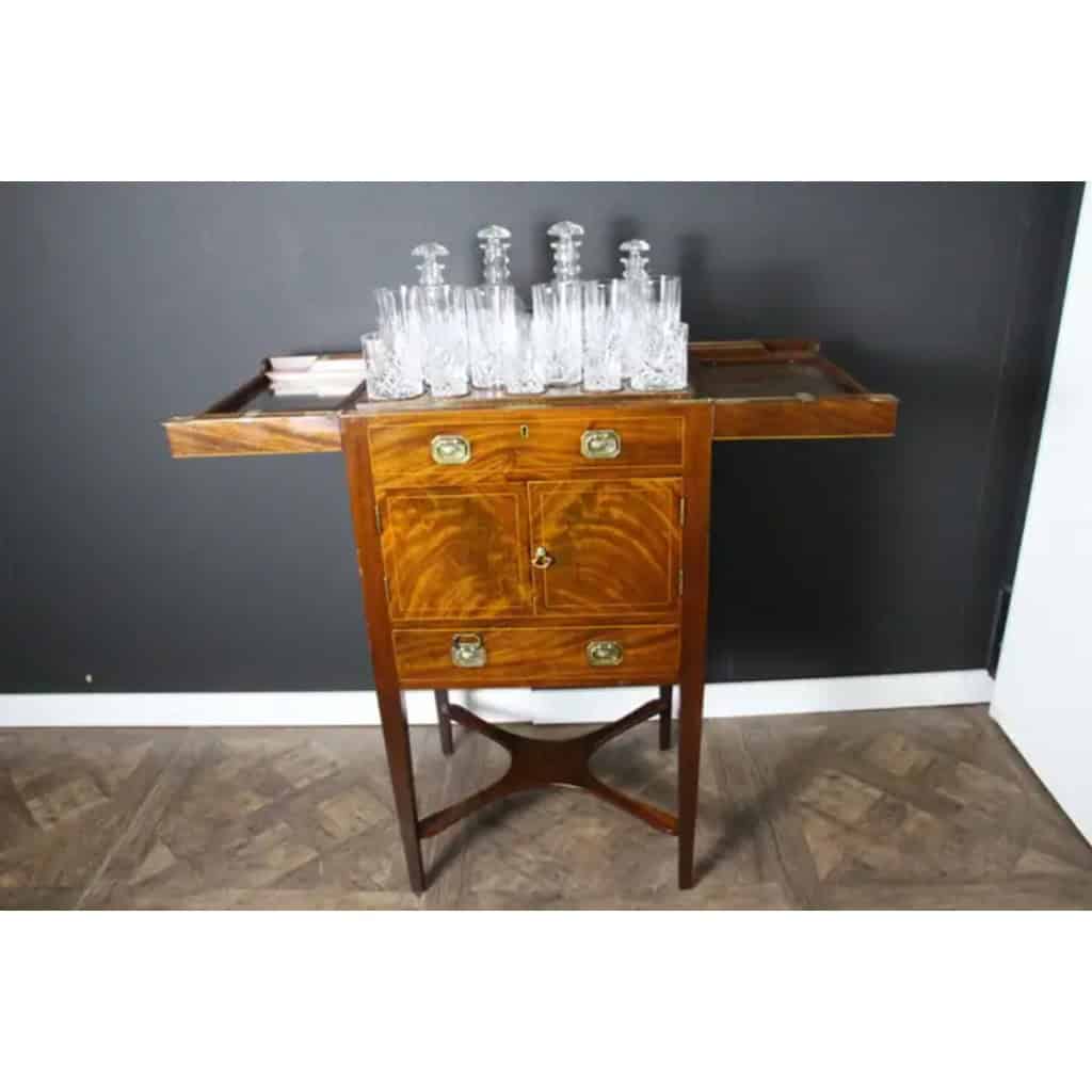 Apartment bar, mechanism bar 12