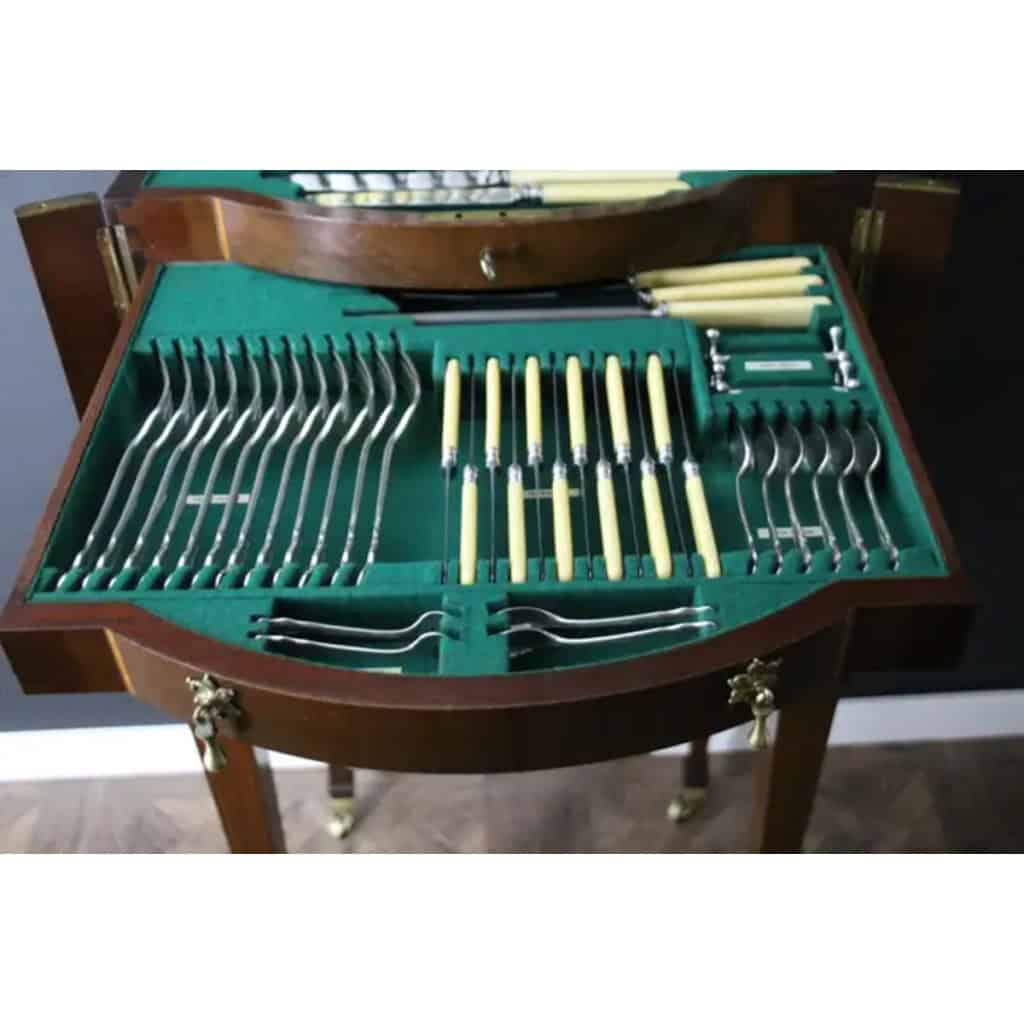 Meuble ménagère a couverts 13