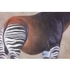 Toile peinte représentant un okapi sur un fond gris. Contemporain. LS63391621B 14