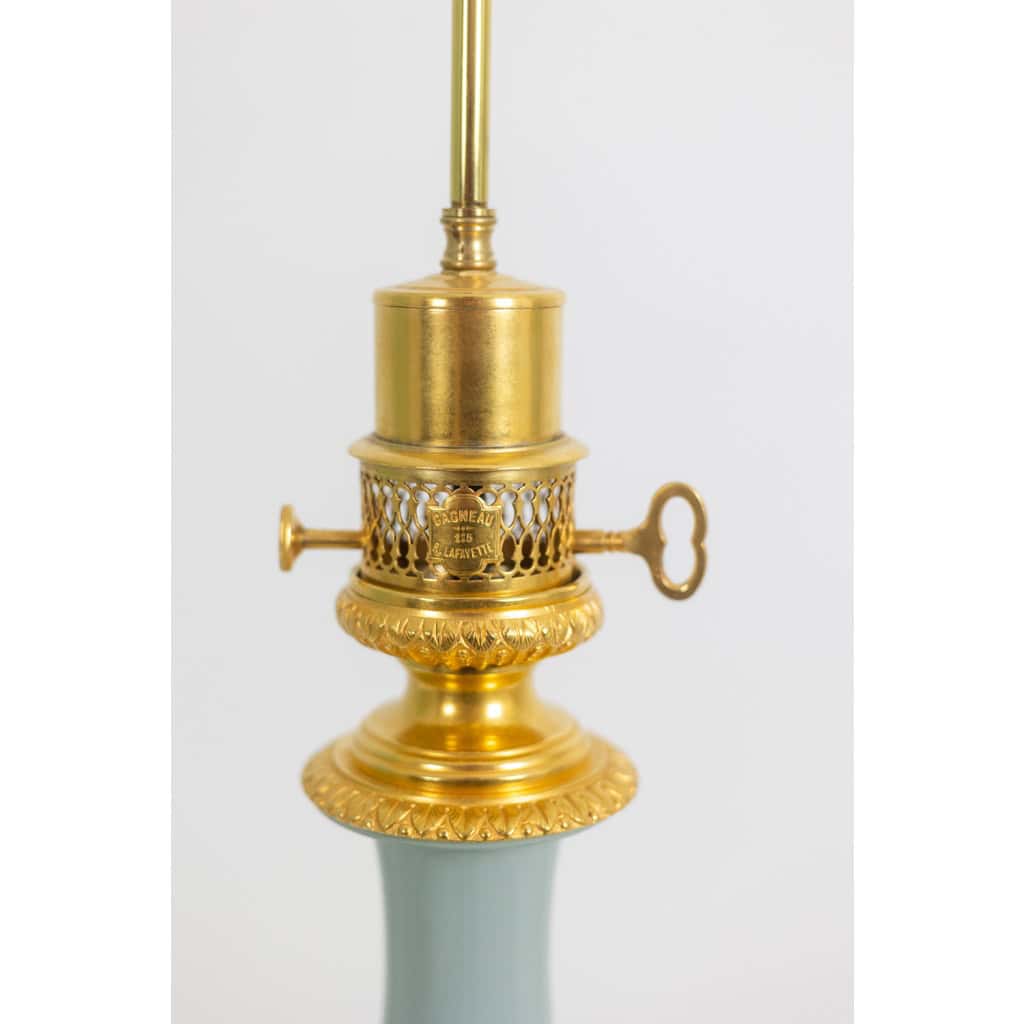 Paire de lampes en porcelaine Céladon et bronze doré. Circa 1880. LS61611211B 6
