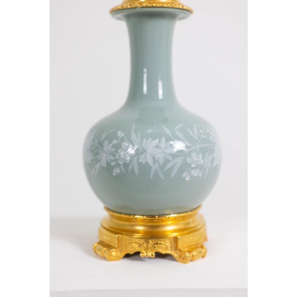 Paire de lampes en porcelaine Céladon et bronze doré. Circa 1880. LS61611211B 7