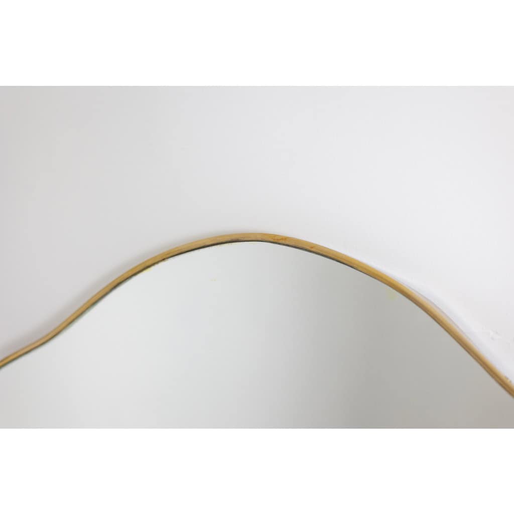 Paire de miroirs de forme « chapeau de gendarme ». Années 1970. LS62581108/2L 5