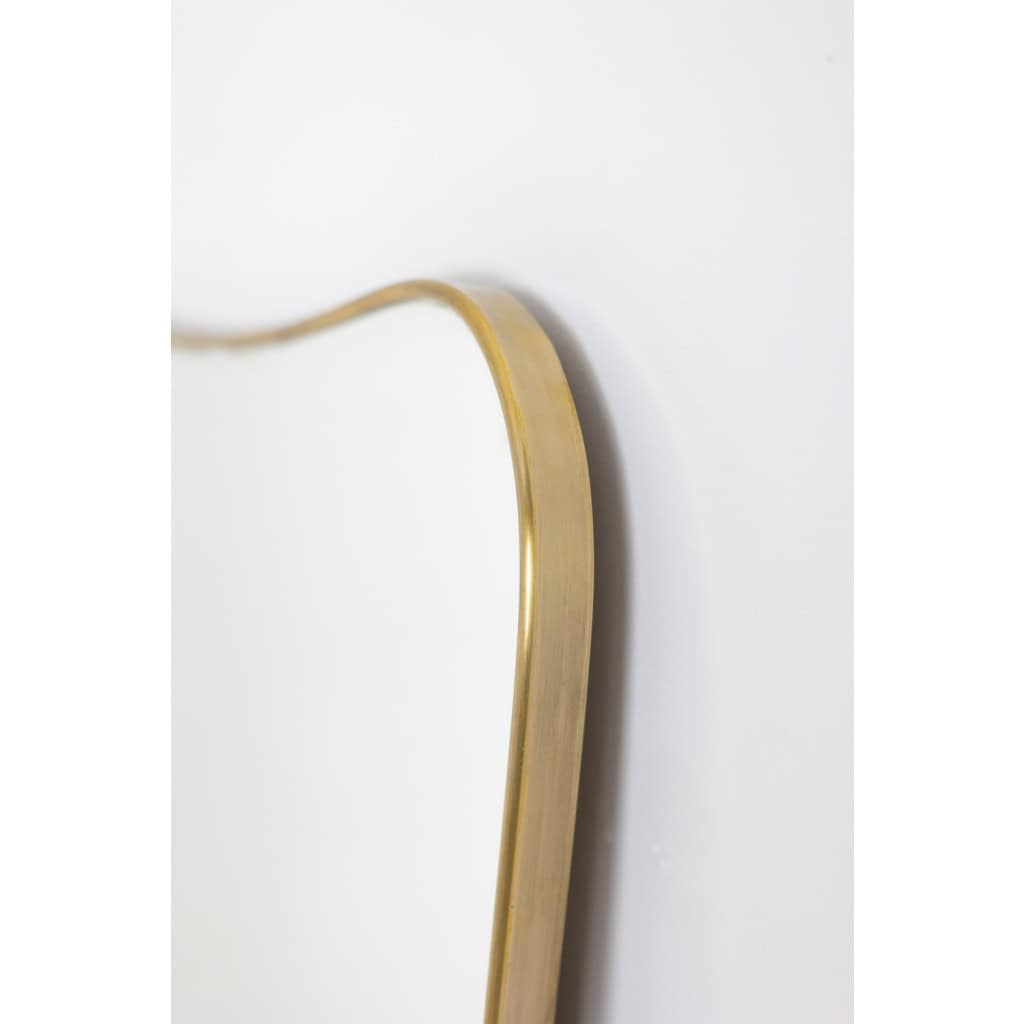 Miroir serti d’une baguette en laiton doré. Années 1970. LS6259459H 8
