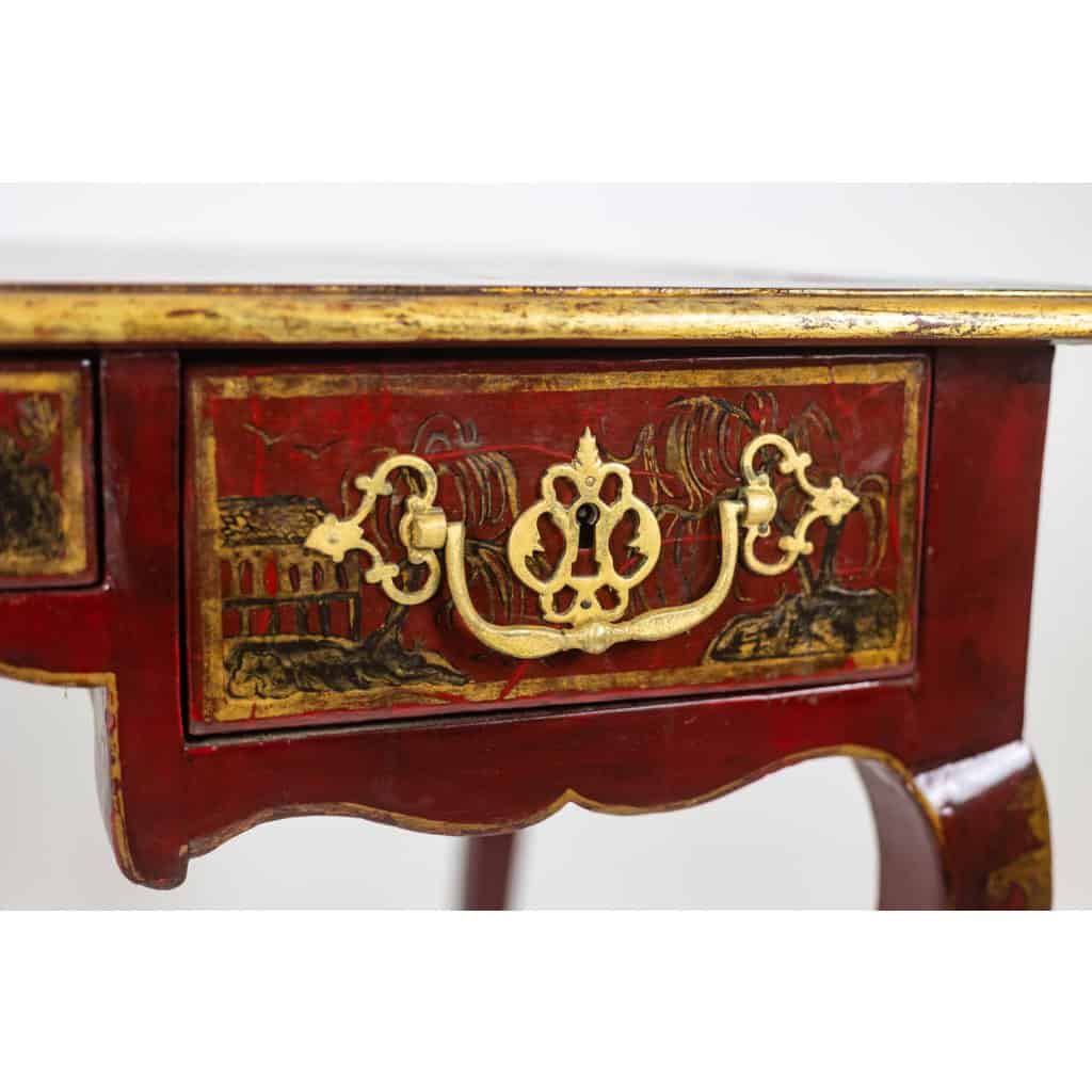 Bureau plat de style Louis XV à décor de scènes lacustres. Circa 1800. LS60861809U 9