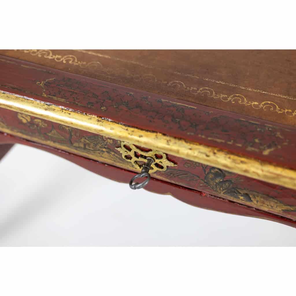 Bureau plat de style Louis XV à décor de scènes lacustres. Circa 1800. LS60861809U 12