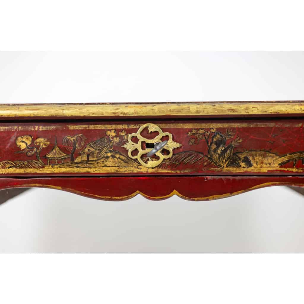 Bureau plat de style Louis XV à décor de scènes lacustres. Circa 1800. LS60861809U 14