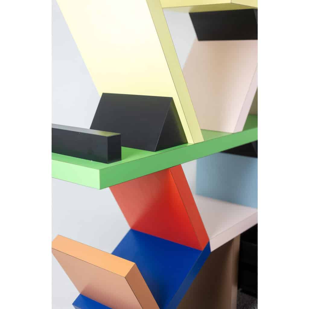 Ettore Sottsass pour Memphis. Bibliothèque « Carlton ». Année 1981. LS64038009P 17
