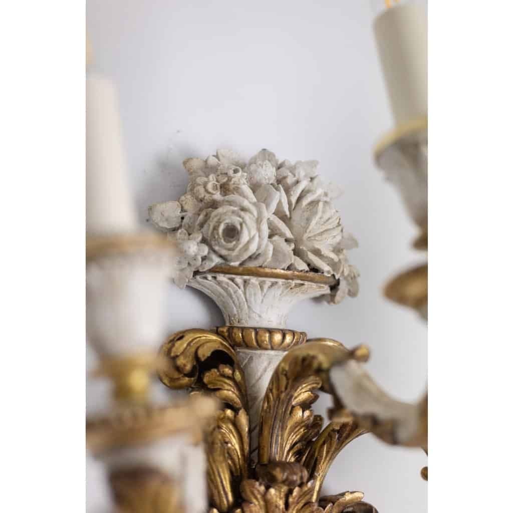 Paire d’appliques de style Louis XVI en bois doré et laqué. Circa 1900.LS5266457U 16