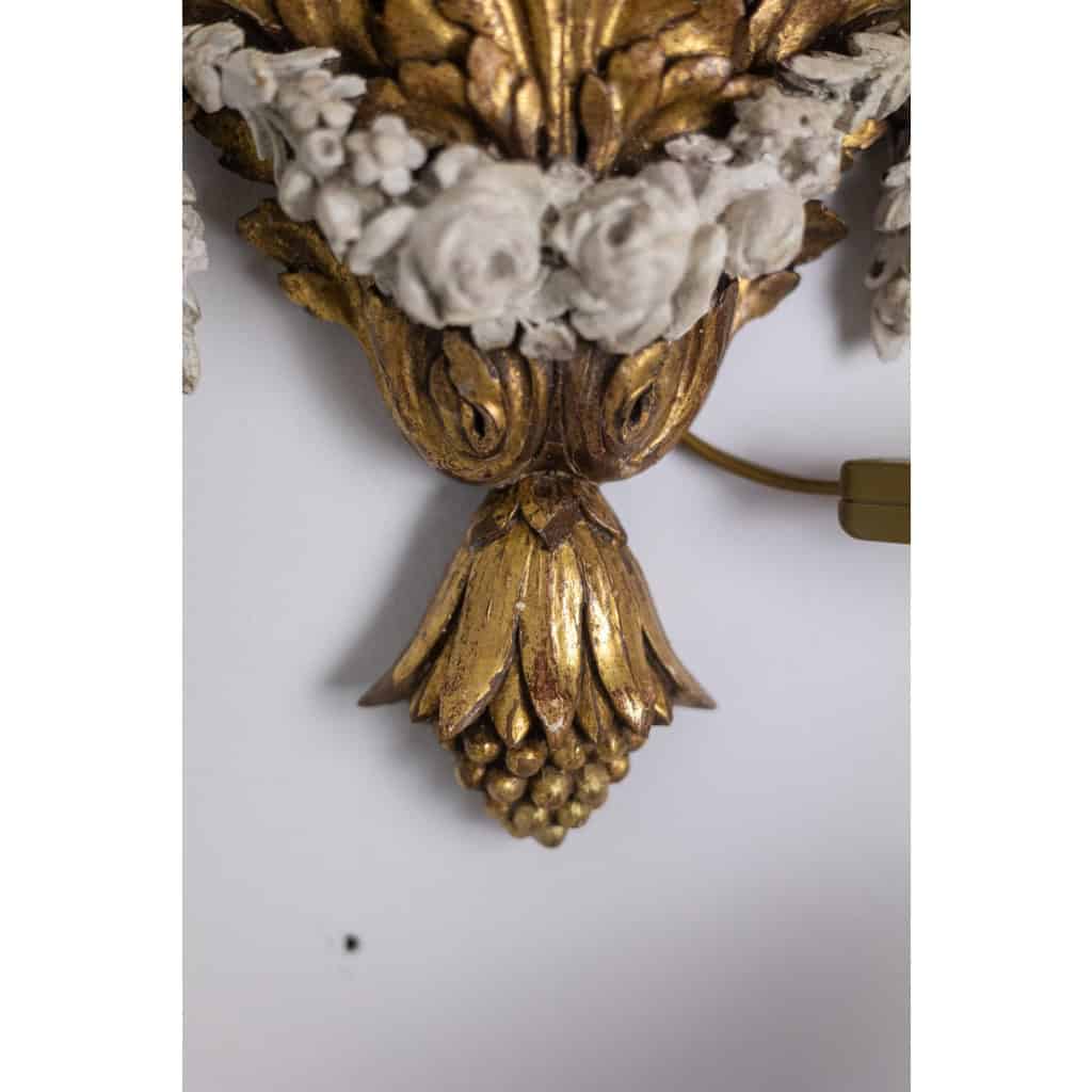 Paire d’appliques de style Louis XVI en bois doré et laqué. Circa 1900.LS5266457U 19
