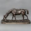 Sculpture – Jument à L’ Écurie Jouant Avec Un Chien , Pierre – Jules Mêne (1810-1879) – Bronze 13
