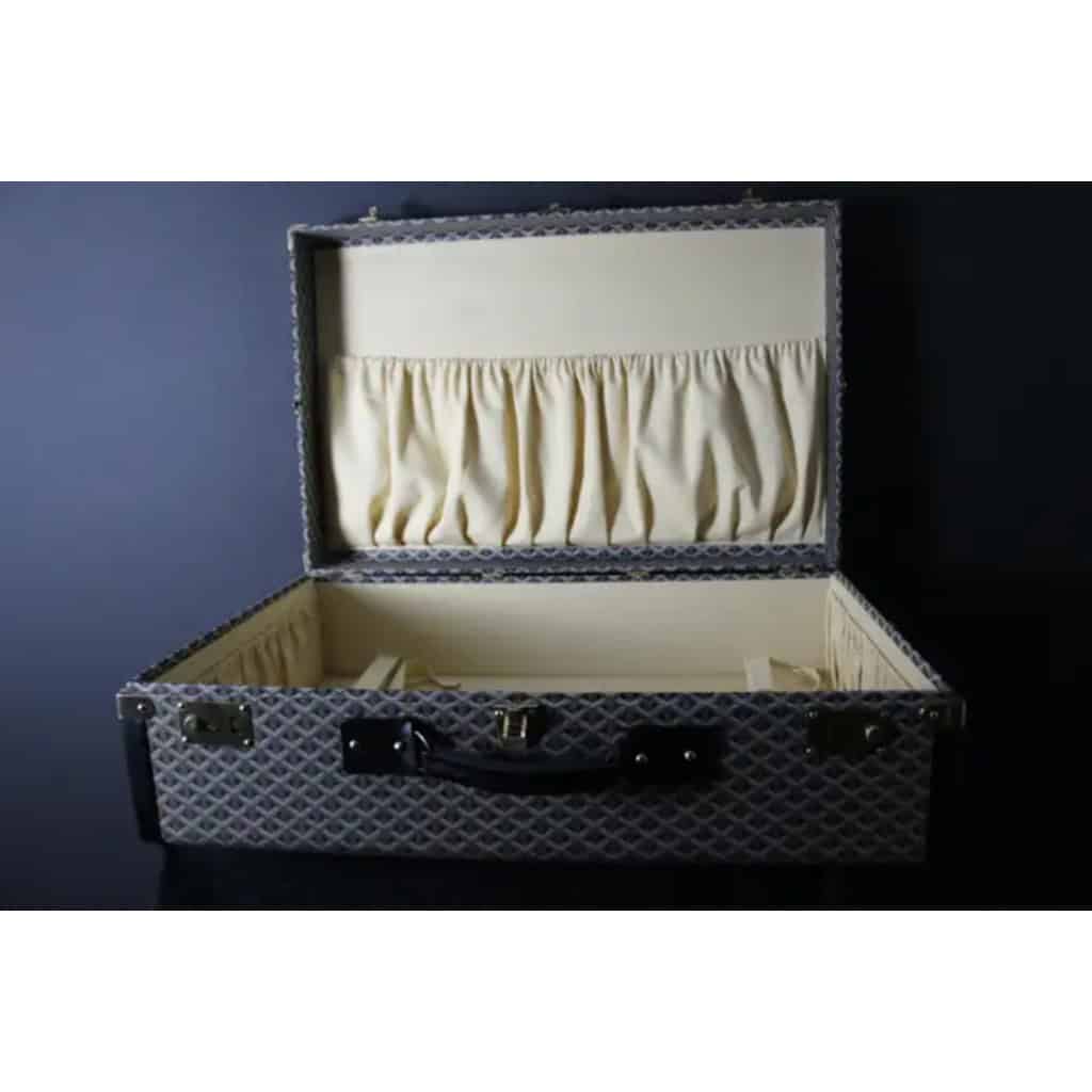 Valise ou malle Goyard en toile à chevrons de 80 cm 11
