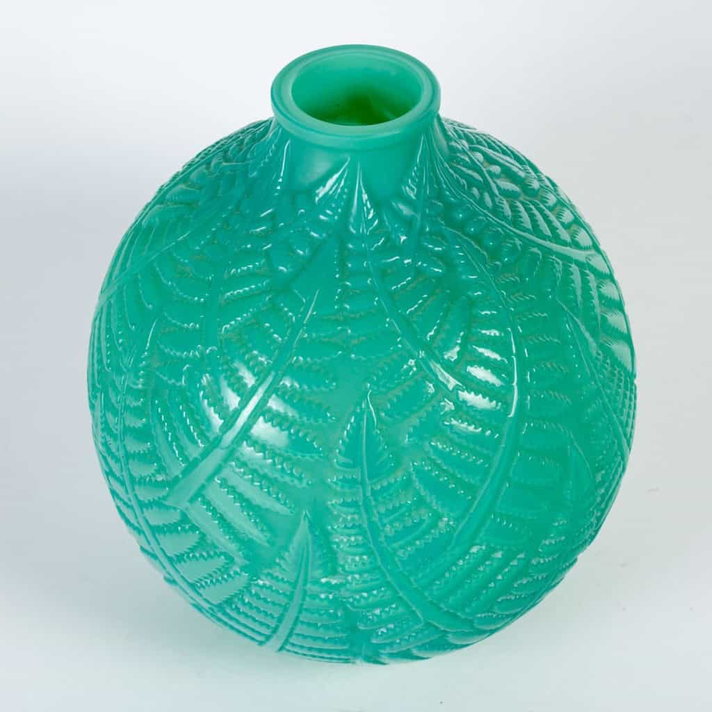 1926 René Lalique – Vase Espalion Verre Vert Jade 5