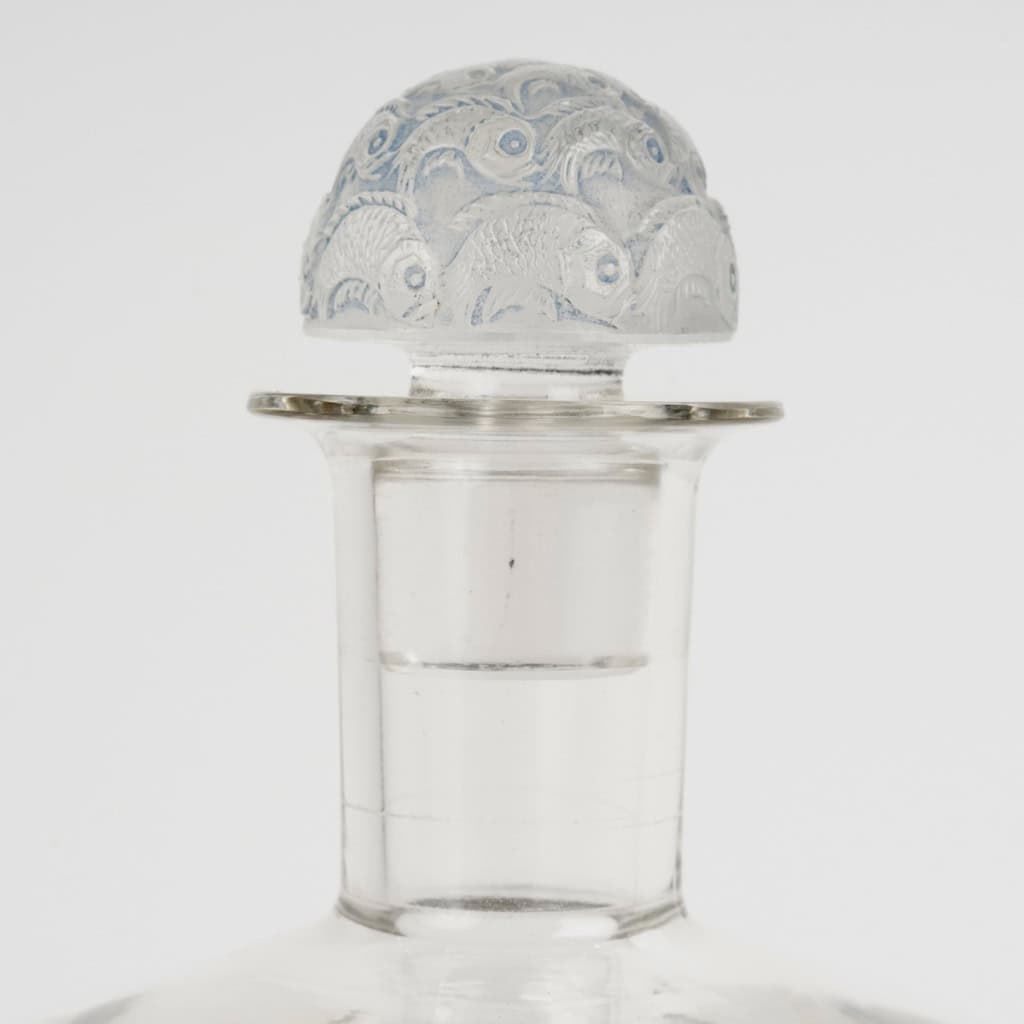 1931 René Lalique – Carafe Pouilly Poissons Verre Blanc Patiné Bleu 5