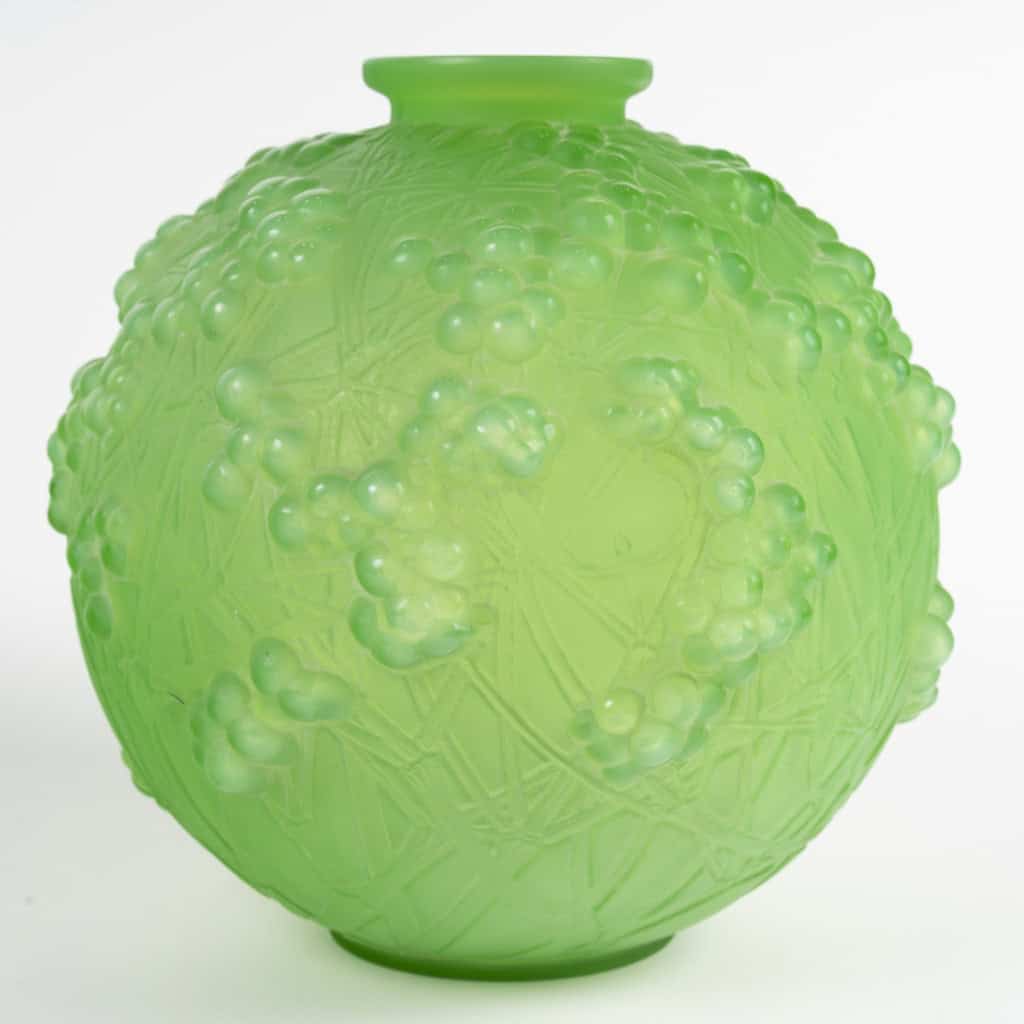 1924 René Lalique – Vase Druide Verre Vert Jade Peppermint 4