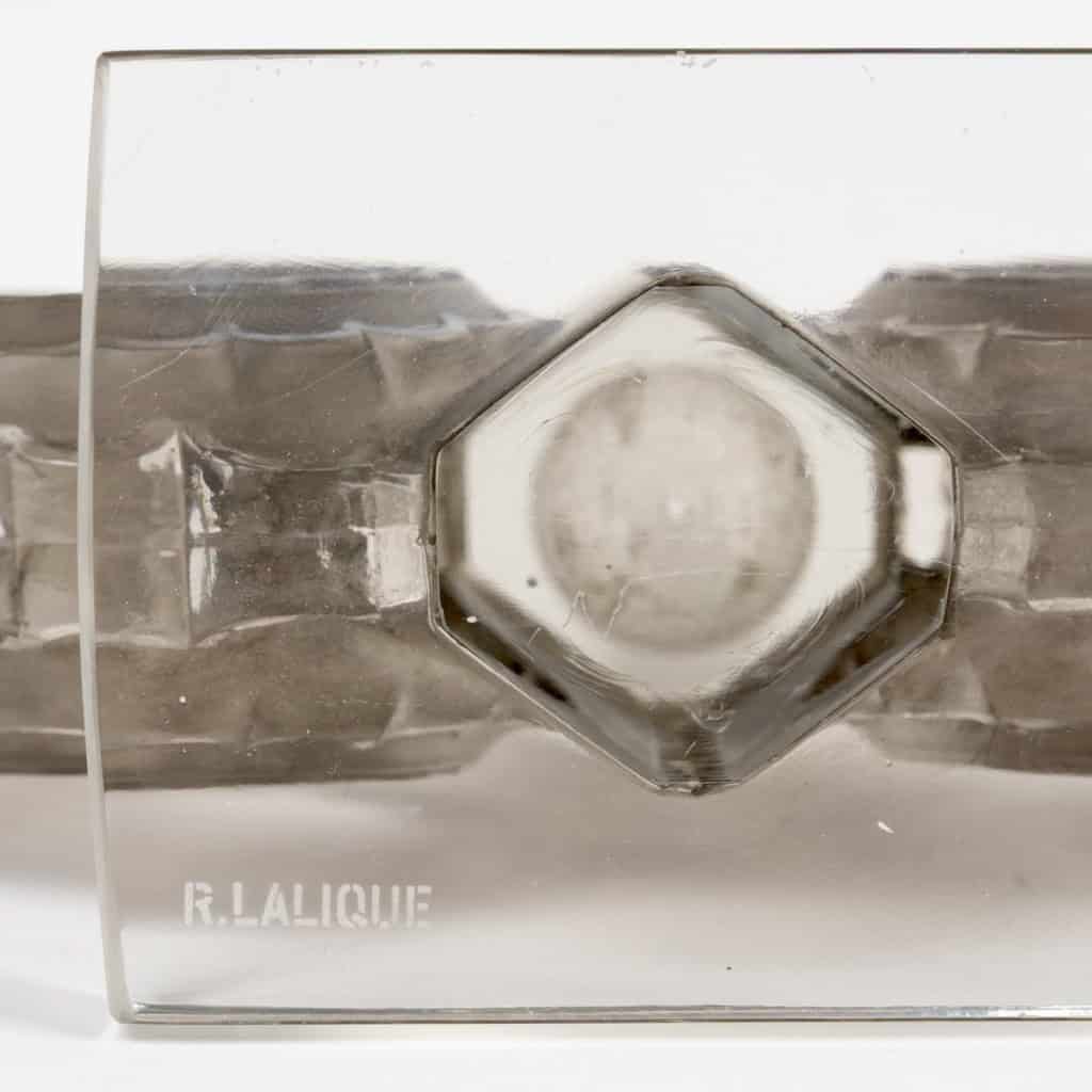 1944 René Lalique – Paire De Bougeoirs Art Deco Cluny Verre Blanc Patiné Gris 10