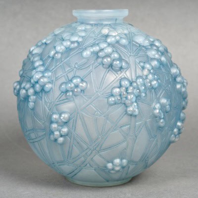 1924 René Lalique – Vase Druide Verre Opalescent Patiné Bleu