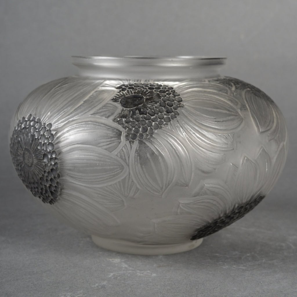 1923 René Lalique – Vase Dahlias 4