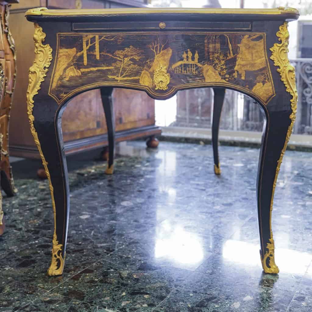 « Bureau Laqué de Style Louis XV. » 6