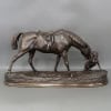 Sculpture – Jument à L’ Écurie Jouant Avec Un Chien , Pierre – Jules Mêne (1810-1879) – Bronze 19