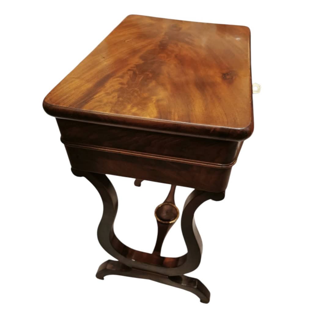 19th century Empire style mahogany dressing table. 5