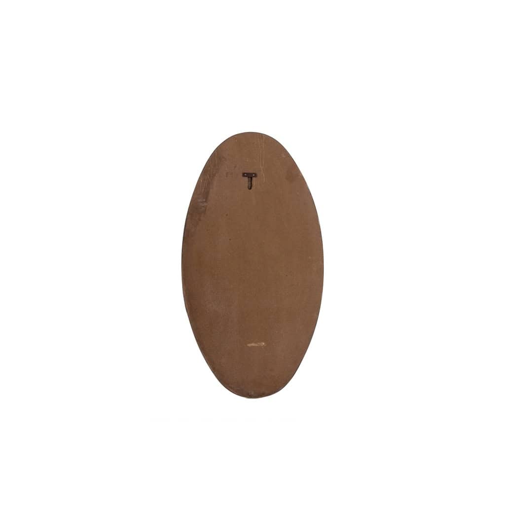 Miroir de forme ovale serti d’une baguette de laiton doré. Années 1970. LS6260509U 4