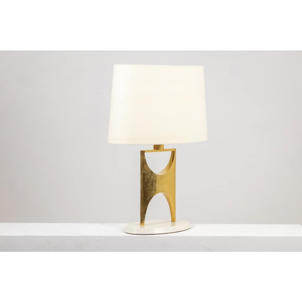 Lampe en bronze doré de forme H. 20e siècle.LS4028657U 8