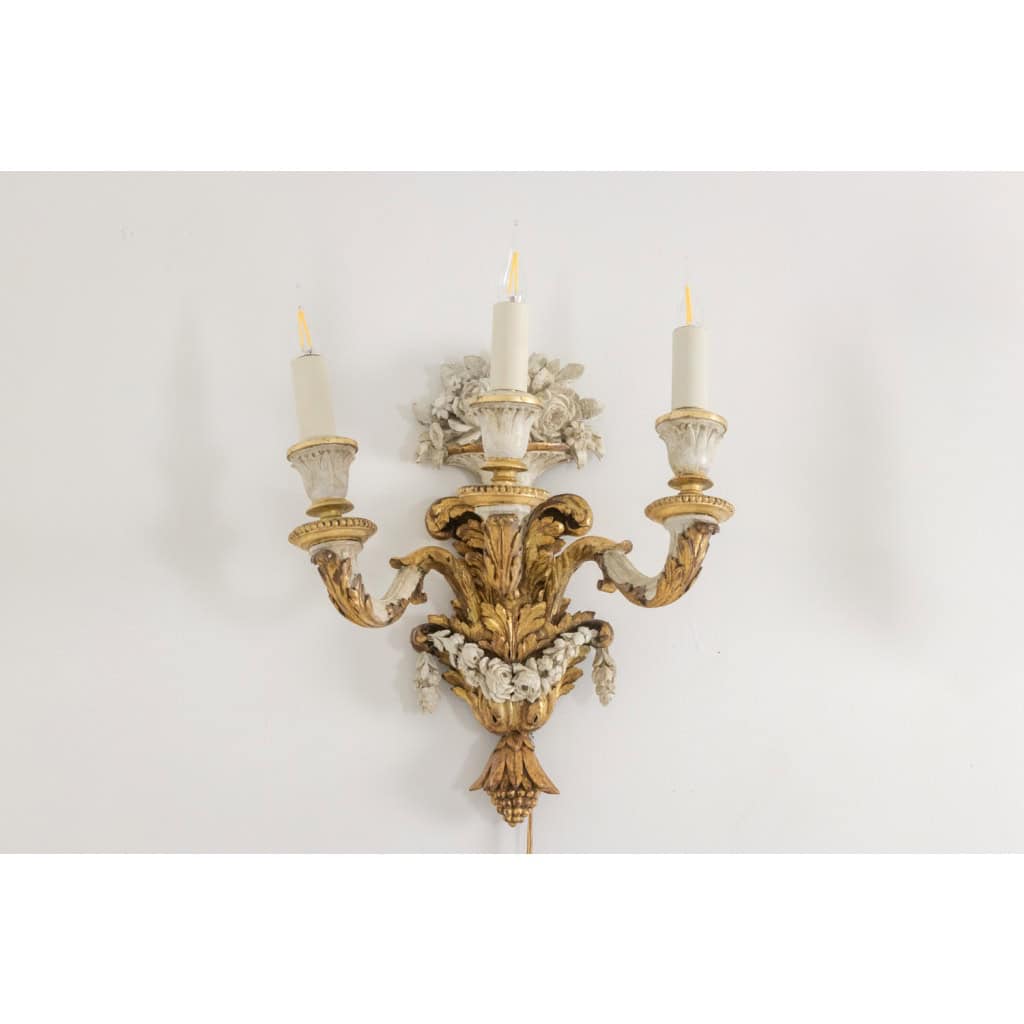 Paire d’appliques de style Louis XVI en bois doré et laqué. Circa 1900.LS5266457U 4