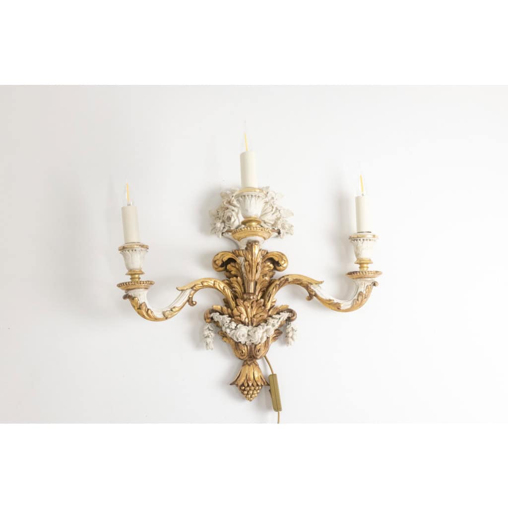 Paire d’appliques de style Louis XVI en bois doré et laqué. Circa 1900.LS5266457U 5
