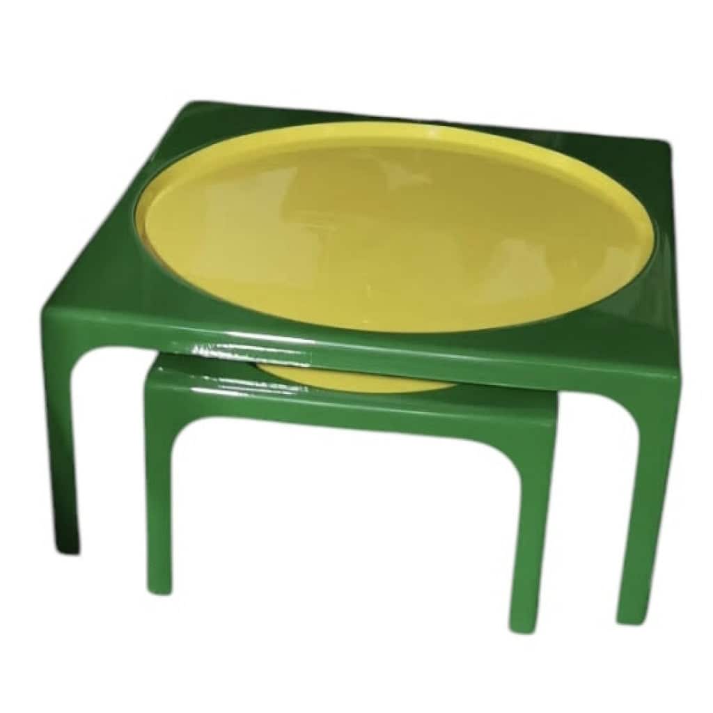 Tables d’appoint vintage en fibre de verre par Marc Berthier, années 1970. 3