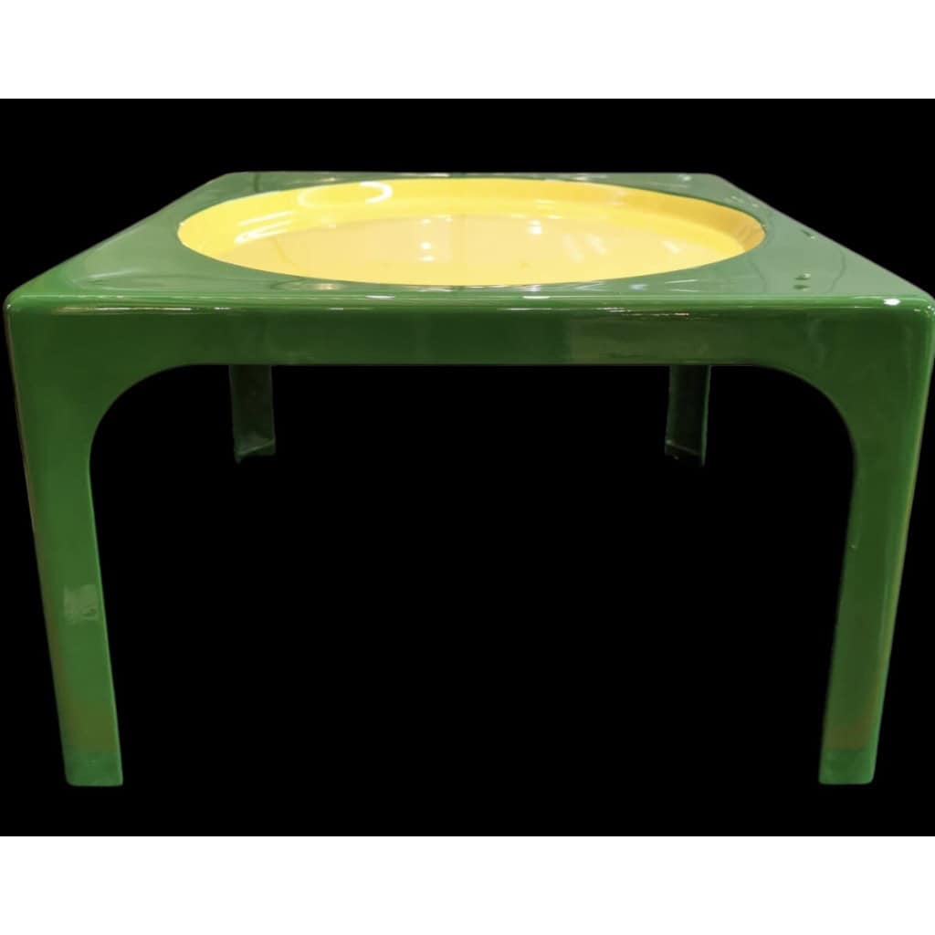 Tables d’appoint vintage en fibre de verre par Marc Berthier, années 1970. 4