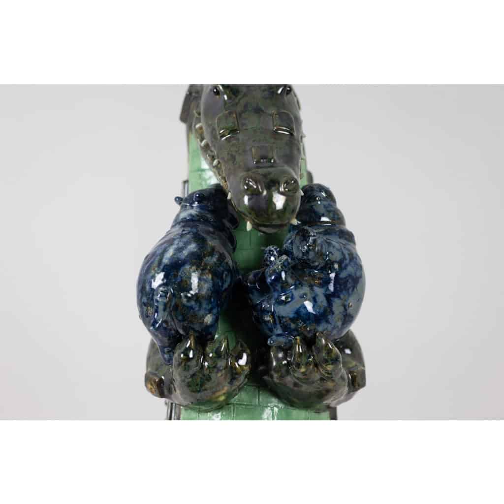 Valérie Courtet. Crocodile portant des hippopotames. Contemporain. LS64161809P 11