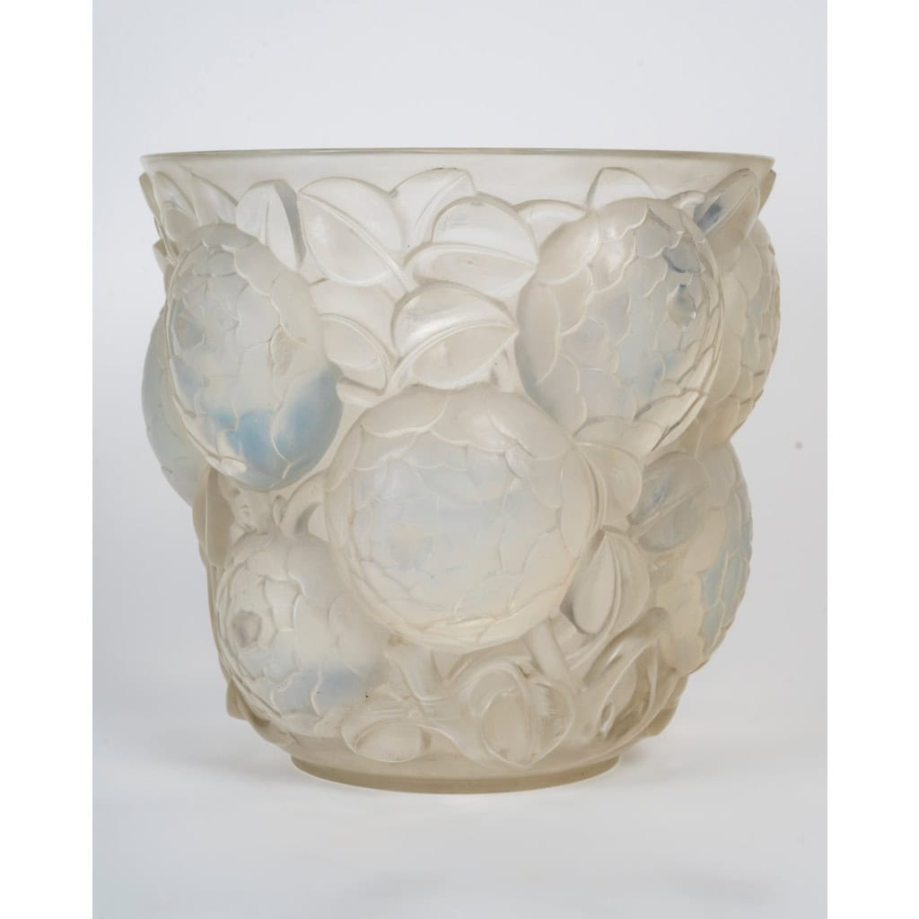 René Lalique – Vase Opalescent « Oran », 1927 9
