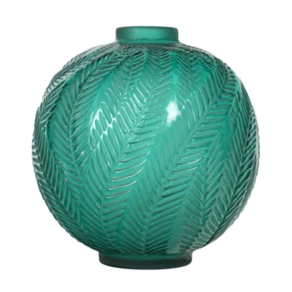 1923 – René Lalique Vase « Palmes » Teinté vert . 3