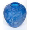 1919 René Lalique – Vase Perruches Verre Bleu Electrique Patiné Blanc 9