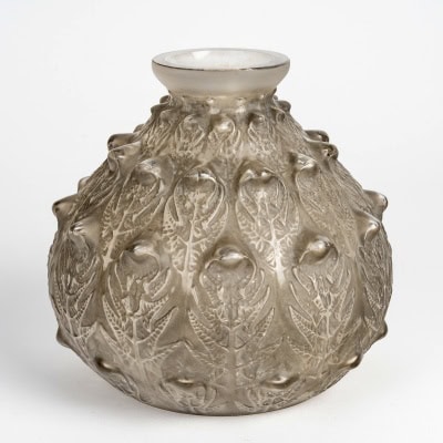 1912 René Lalique – Vase Fougères Verre Blanc Patiné Gris