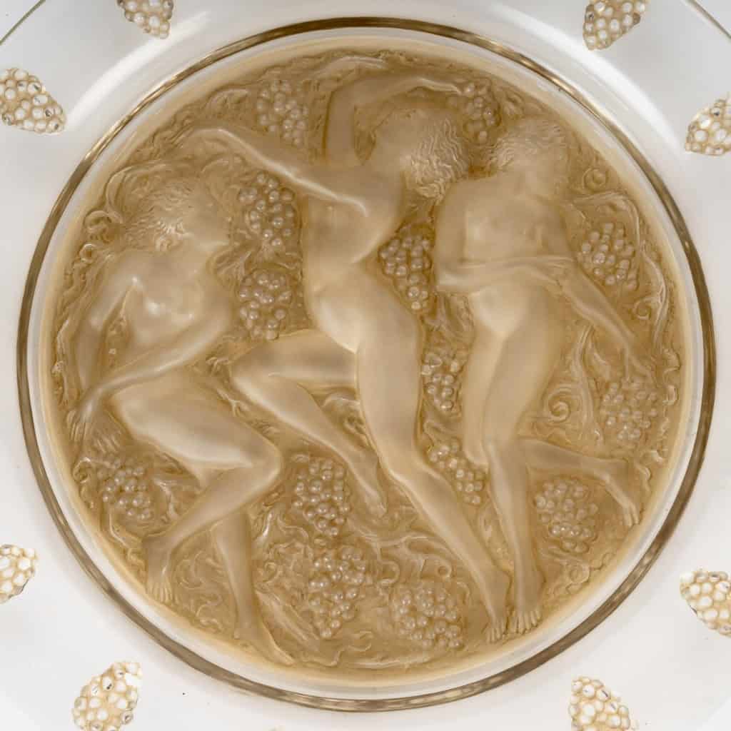 1943 René Lalique – Plat Côte d’Or Verre Blanc Patiné Sépia 5