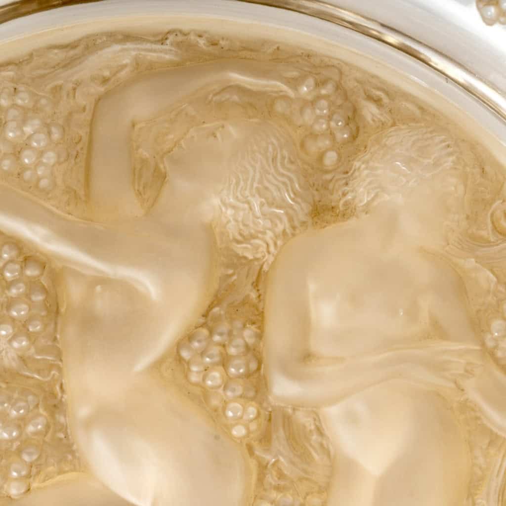 1943 René Lalique – Plat Côte d’Or Verre Blanc Patiné Sépia 7