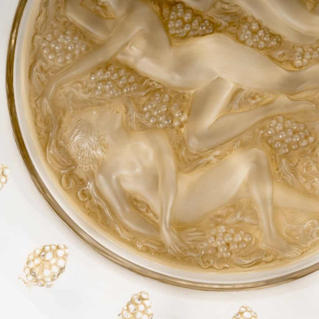 1943 René Lalique – Plat Côte d’Or Verre Blanc Patiné Sépia 8